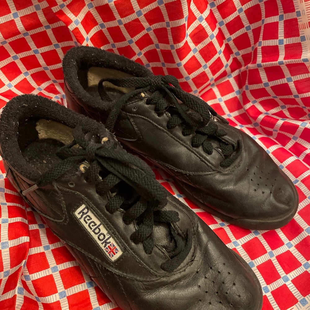 Vintage black Reeboks